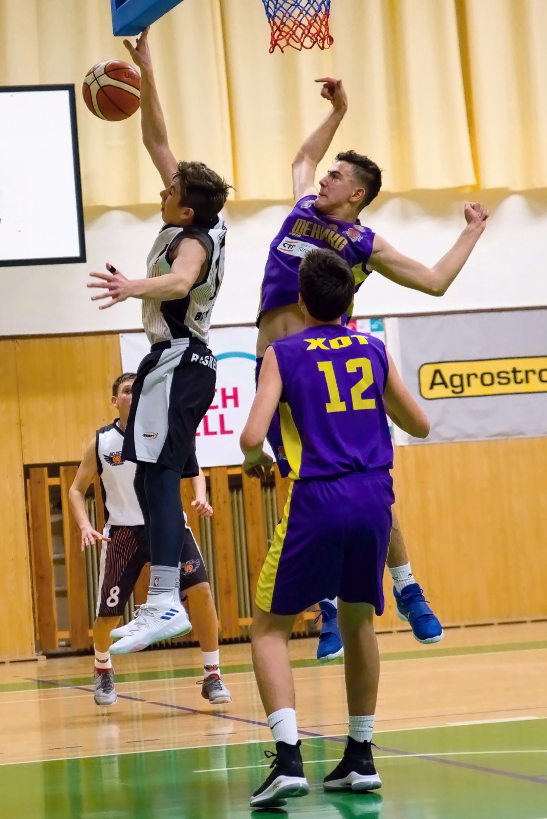 BK SOJKY Pelhřimov x KK Feniks 2010